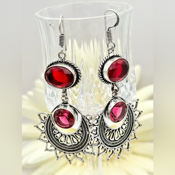 GARNET EARRINGS - Picture 8 of 14